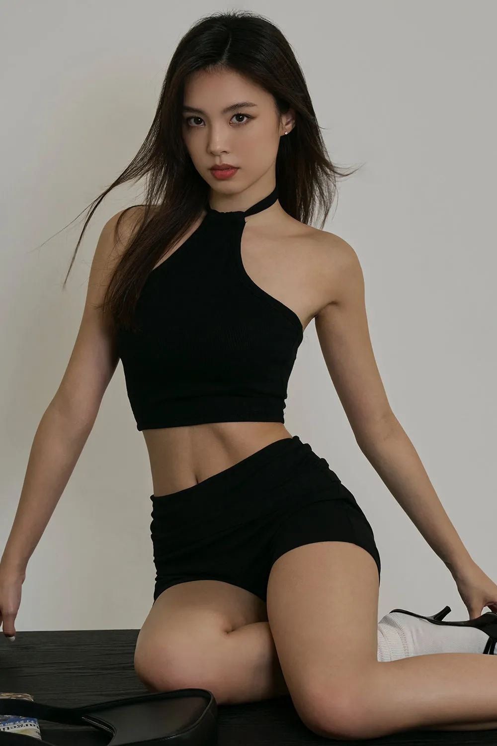一見鍾情羅紋繞頸綁帶 BraTop<br>Elegant Rib Knit Halter Bra Top