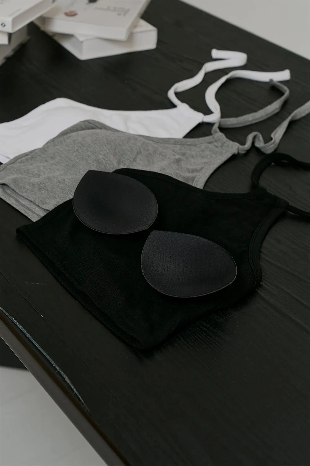 一見鍾情羅紋繞頸綁帶 BraTop<br>Elegant Rib Knit Halter Bra Top