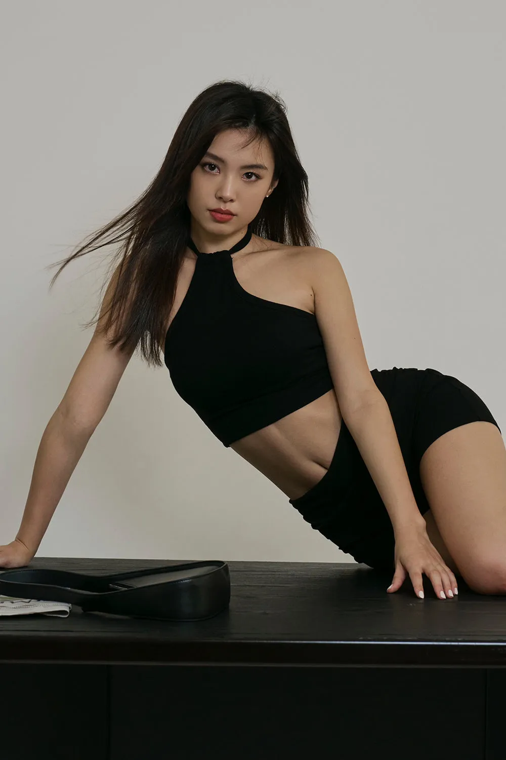 一見鍾情羅紋繞頸綁帶 BraTop<br>Elegant Rib Knit Halter Bra Top