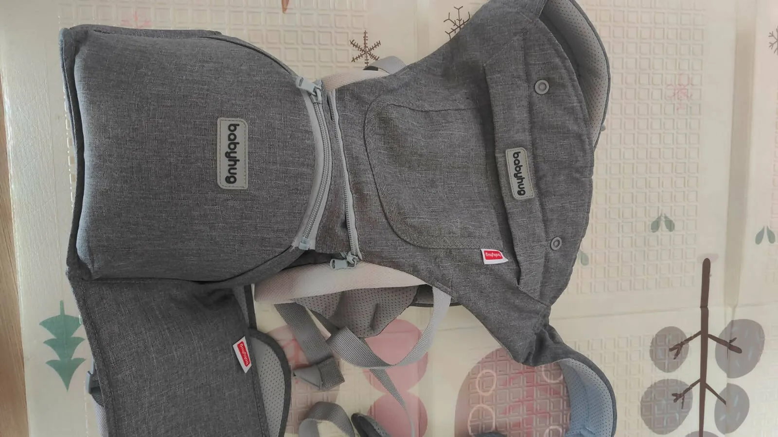 BABYHUG Hip seat baby carrier