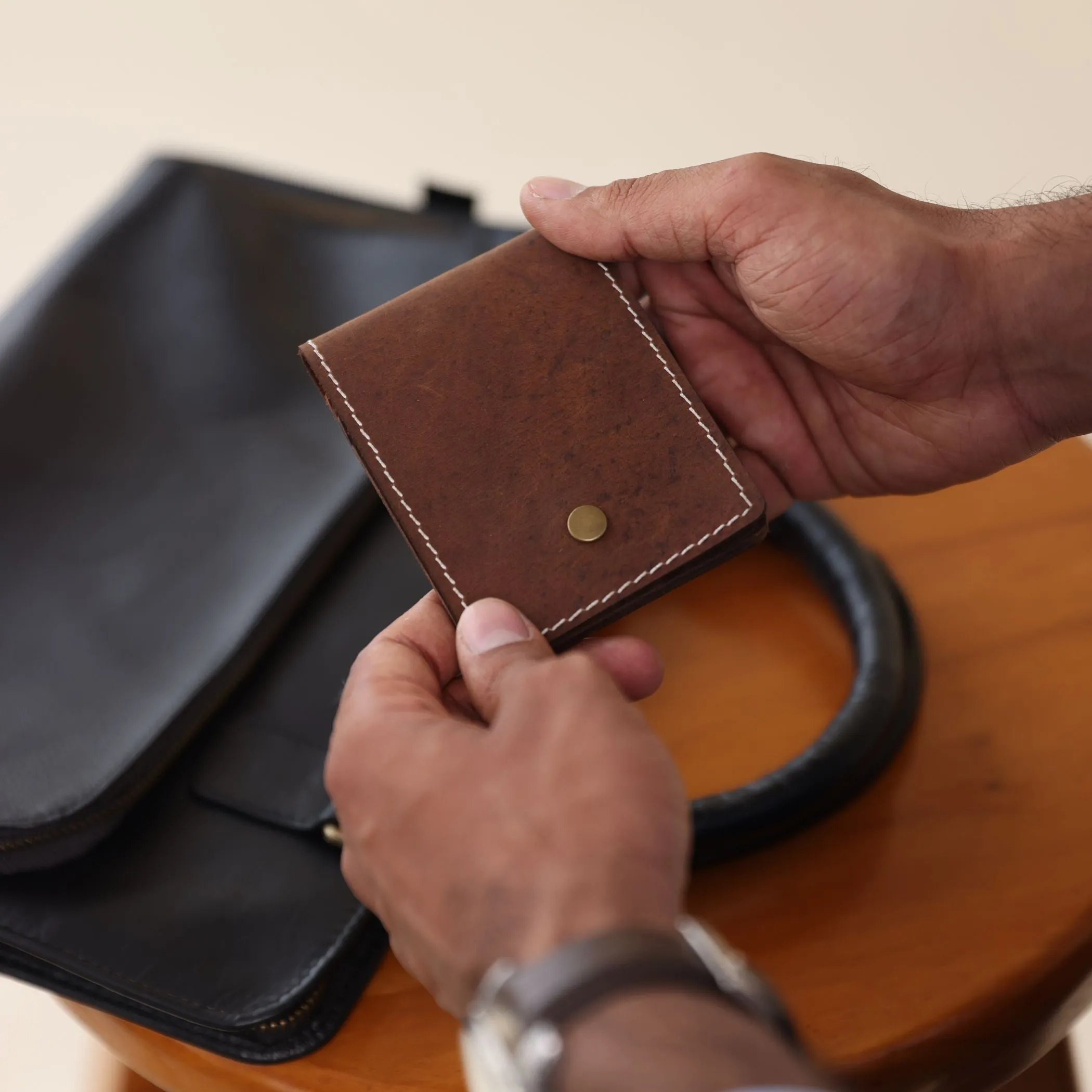 Black Vertical Bifold Slim Wallet