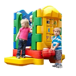 DC-SPROUT | Discovery Centers Sprout No Roof Play Set