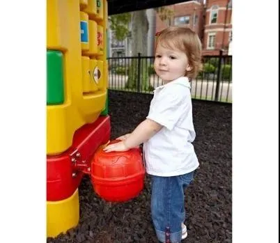 DC-SPROUT | Discovery Centers Sprout No Roof Play Set