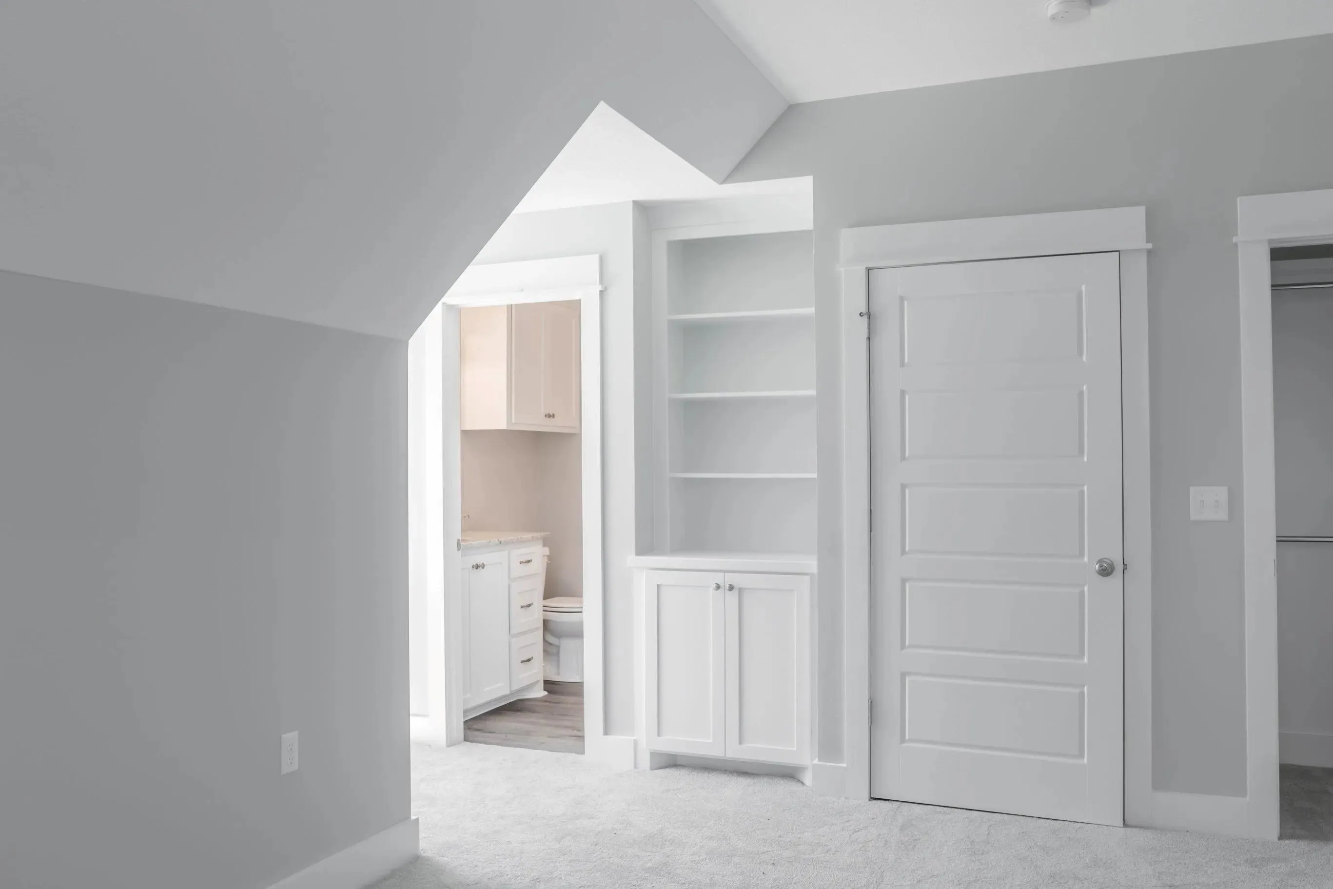 Elegant family home with spacious living, bonus room, and outdoor kitchen.