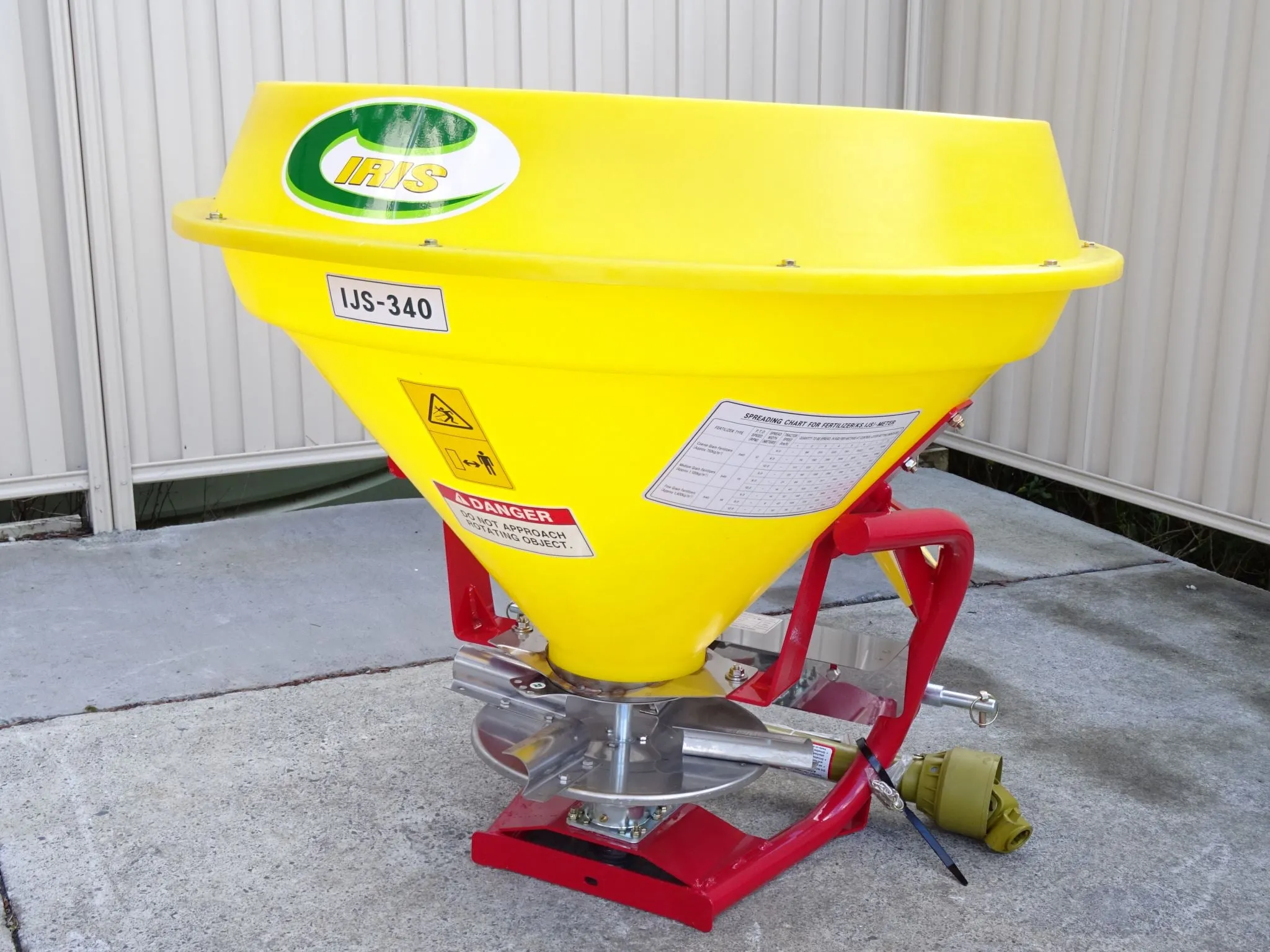 Iris IJS 340 PTO Fertiliser Spreader 340 L