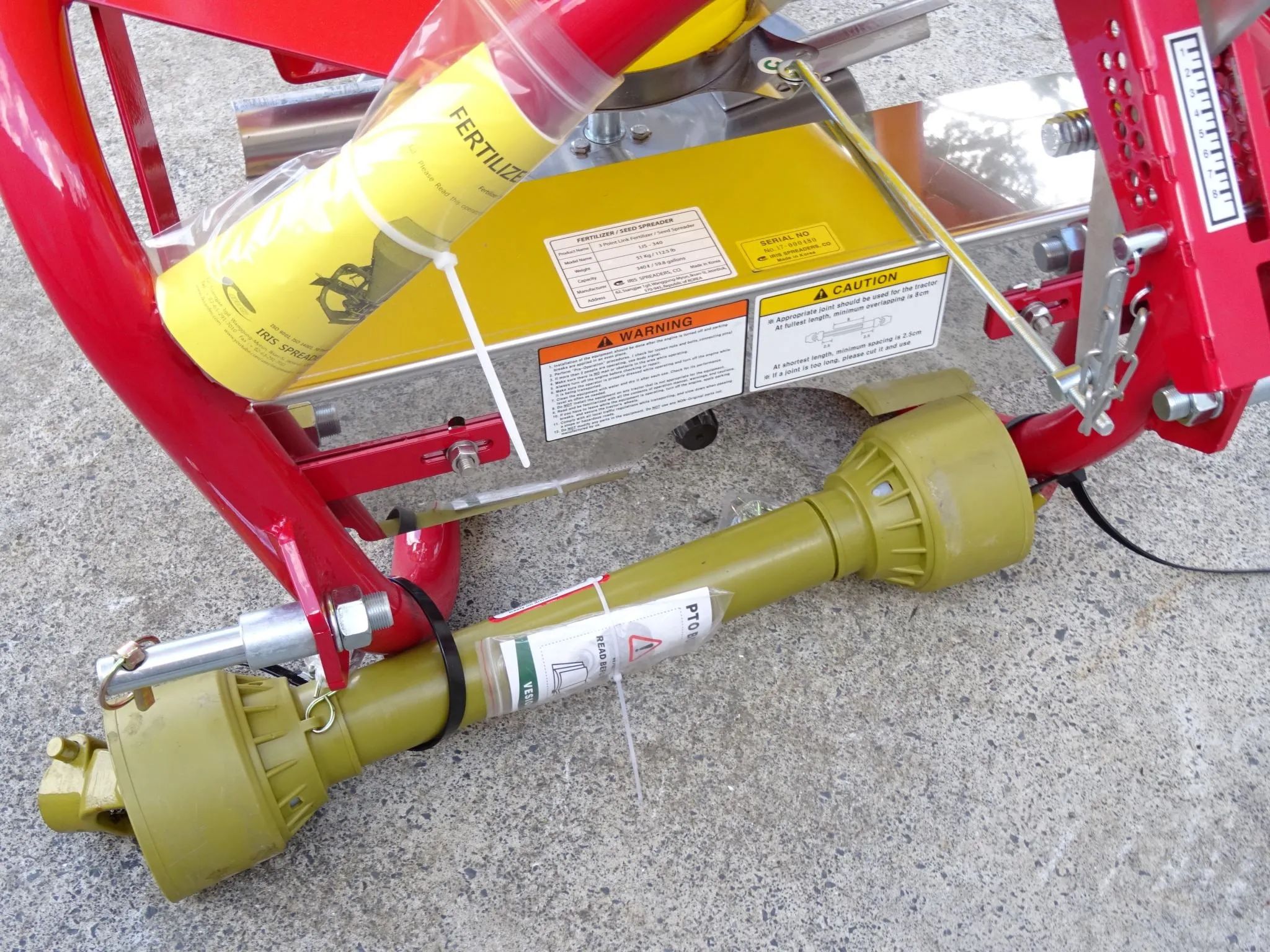 Iris IJS 340 PTO Fertiliser Spreader 340 L