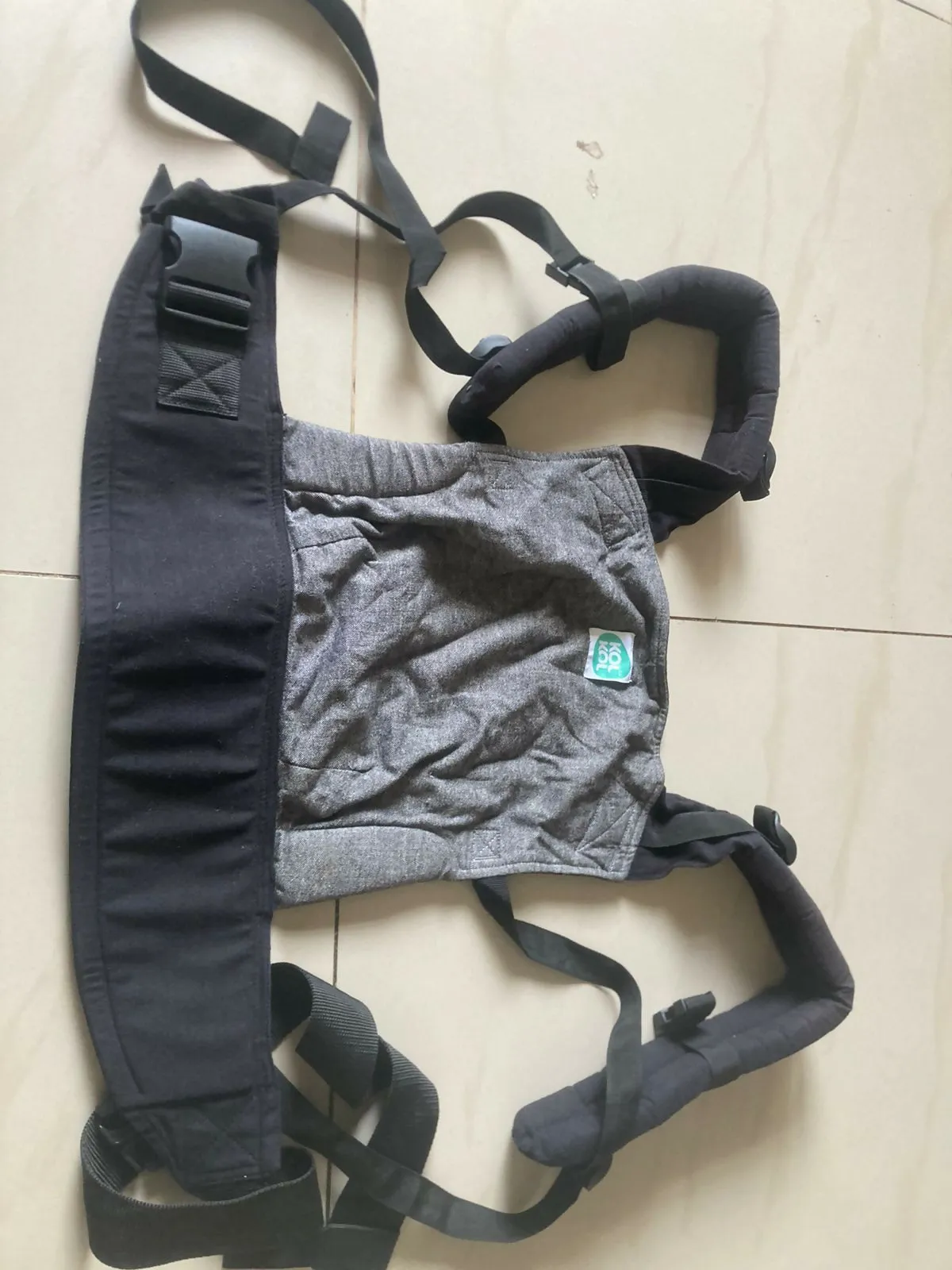 KOL KOL Compact Baby Carrier -Black