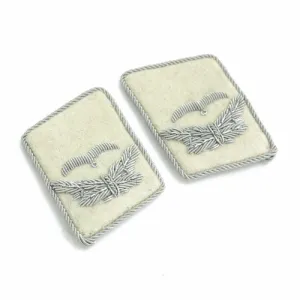 Luftwaffe HG Division Leutnant Collar Tabs - White