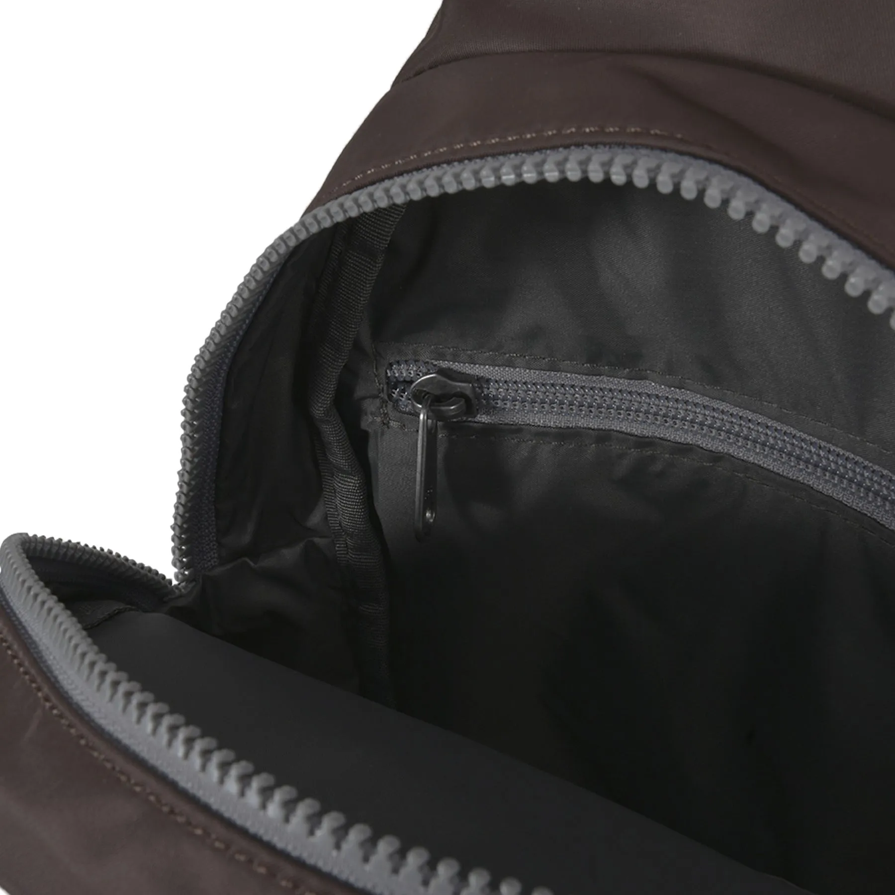 ROKA Willesden B Large Recycled Nylon Bag - Chocolate