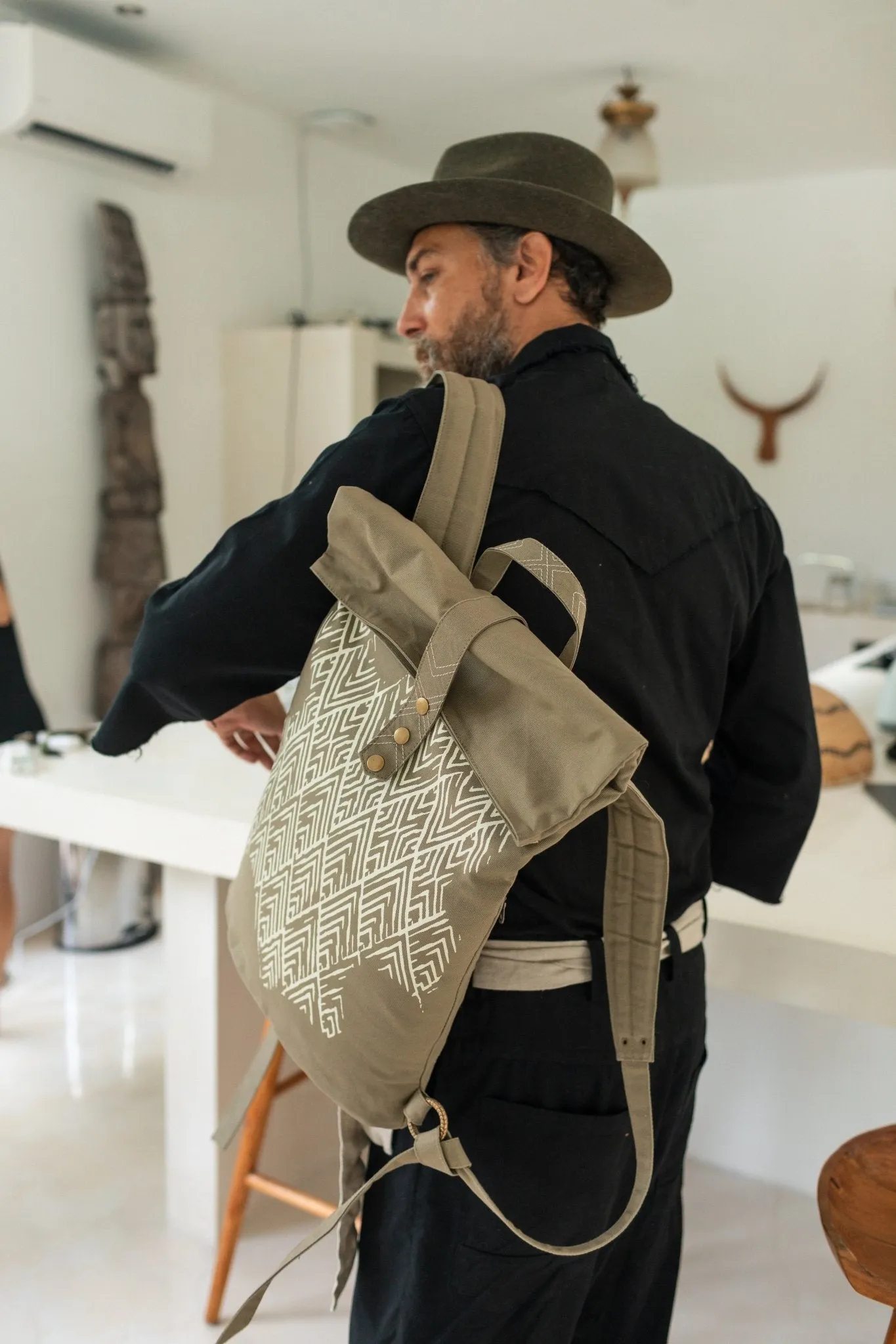 Rolltop Canvas Backpack Unisex / Olive