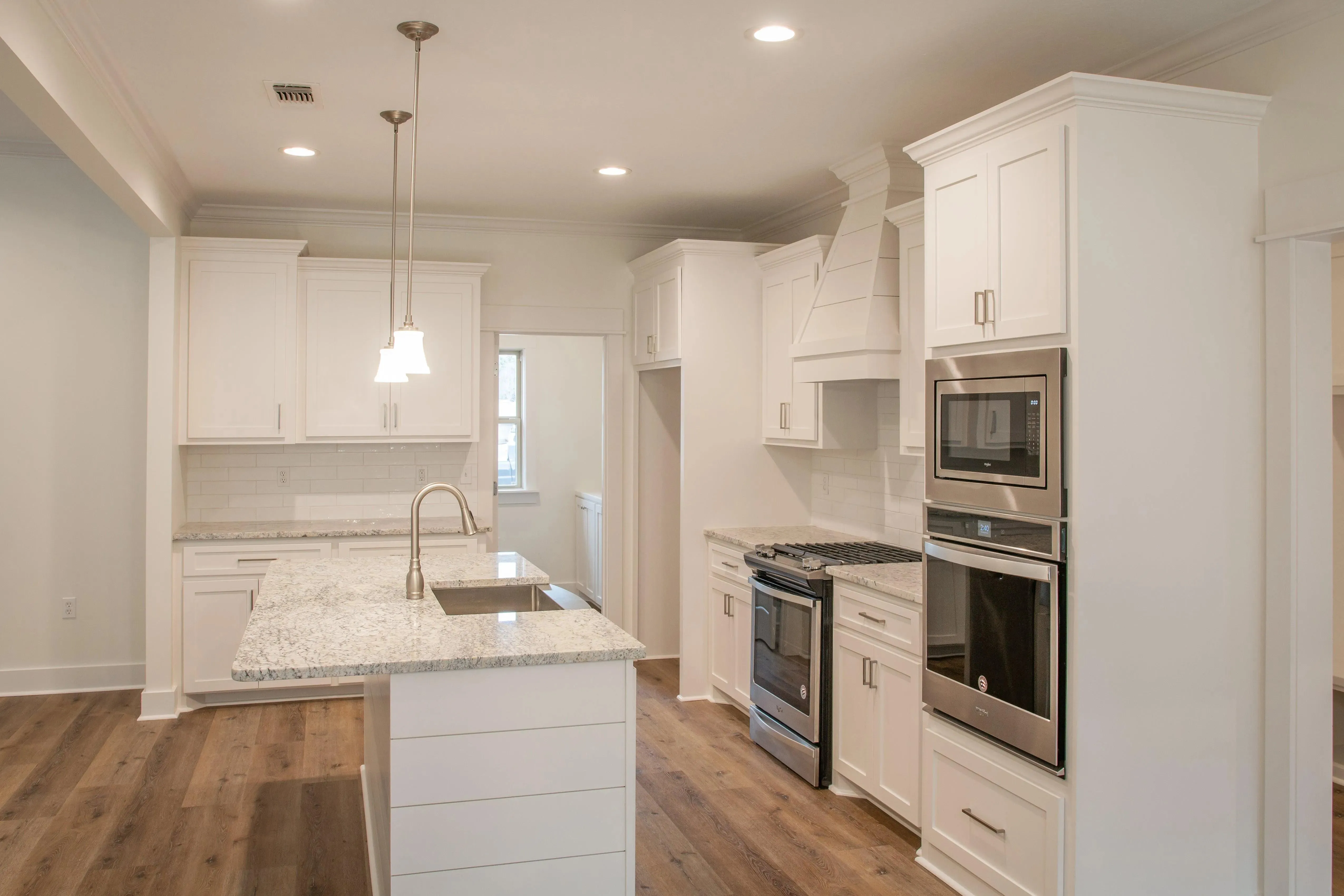Spacious 3-Bedroom Home with Hidden Room and Expansive Porches