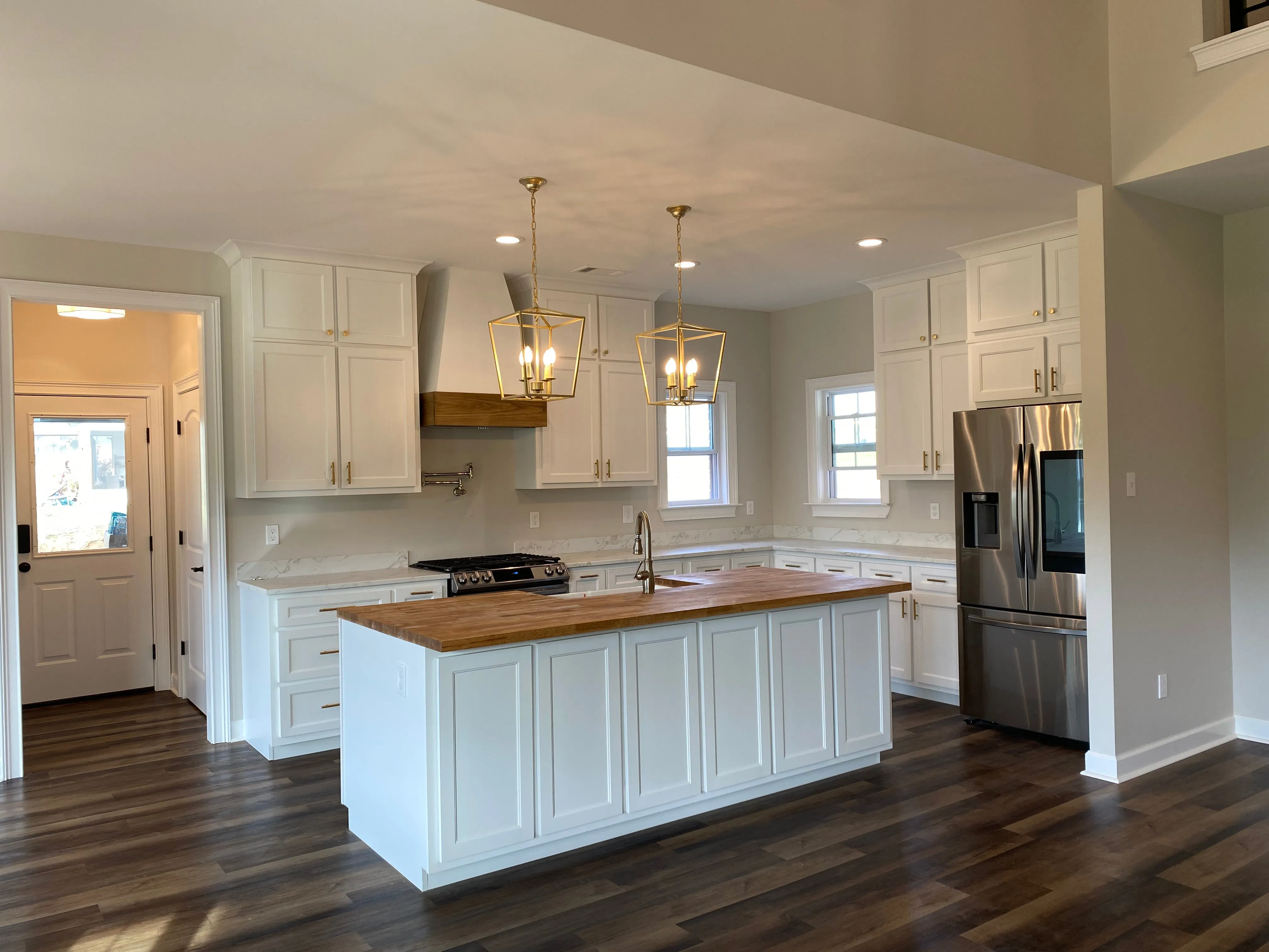 Spacious 4-Bedroom, 3-Bathroom Home with Generous Porches and Modern Comforts