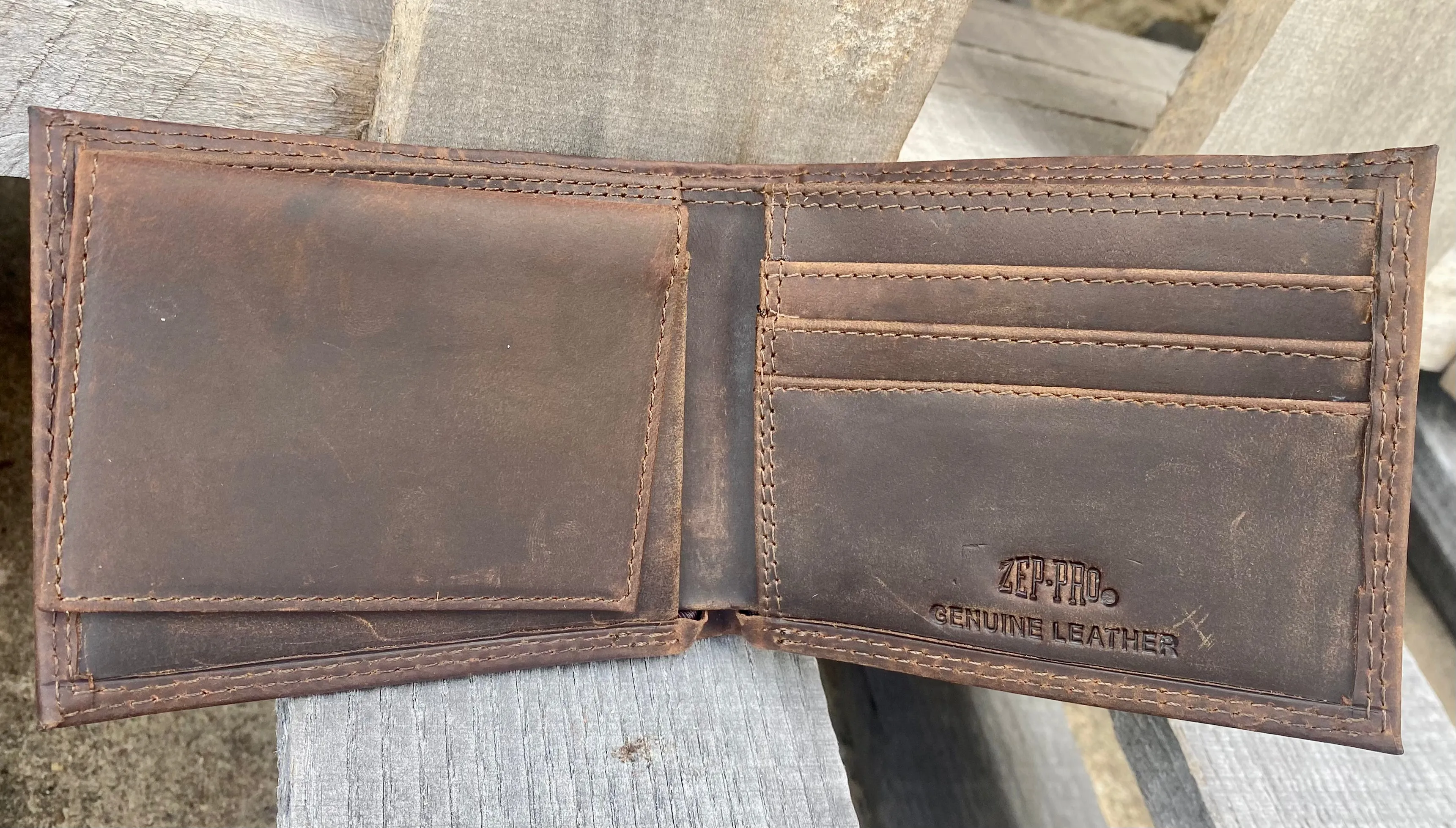 Zep-Pro IWT1CRZH-AU Auburn University Tigers Brown “Crazy Horse” Leather Bi-fold Wallet